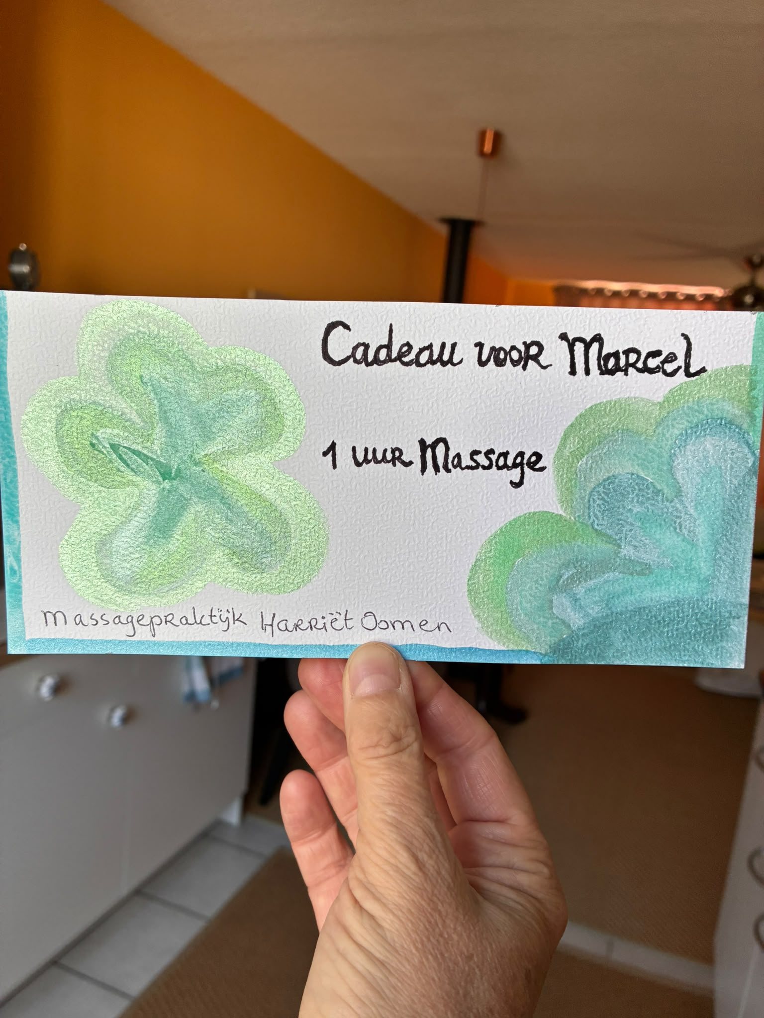 Handgemaakte cadeaubon voor een massage